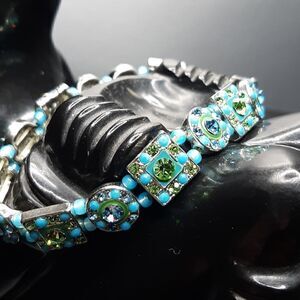 Vintage stretch bracelet with blue beads and rhinestones